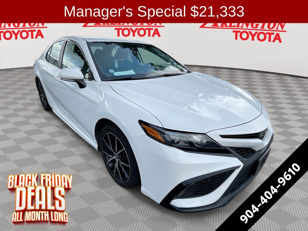 2023 Toyota Camry SE