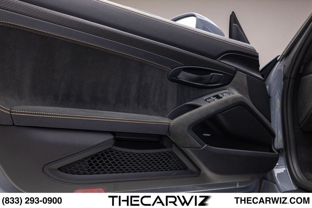 2024 Porsche 718 Spyder RS - Photo 35