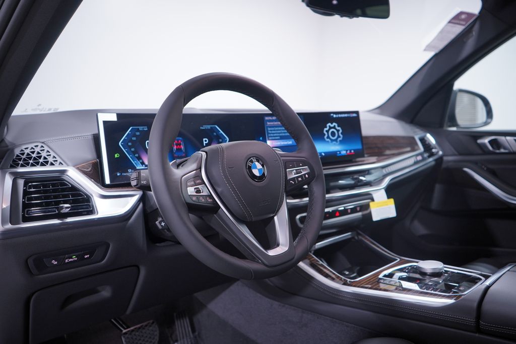 Thumbnail: 2026 BMW X5 - 6