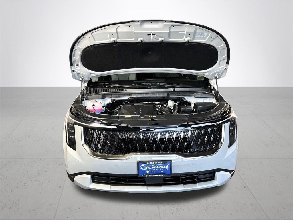 2027 Kia Carnival LX