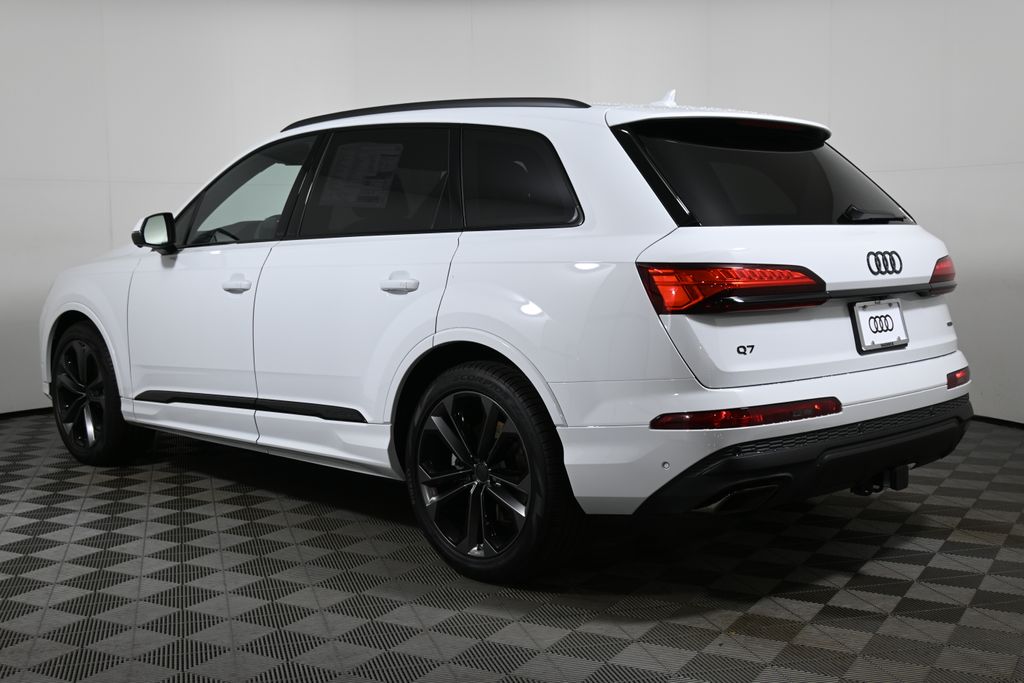 Thumbnail: 2026 Audi Q7 - 5