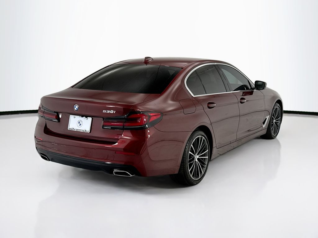 Thumbnail: 2023 BMW 5 Series - 5