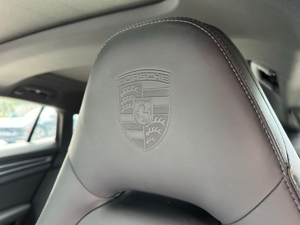Thumbnail: 2023 Porsche Panamera - 22