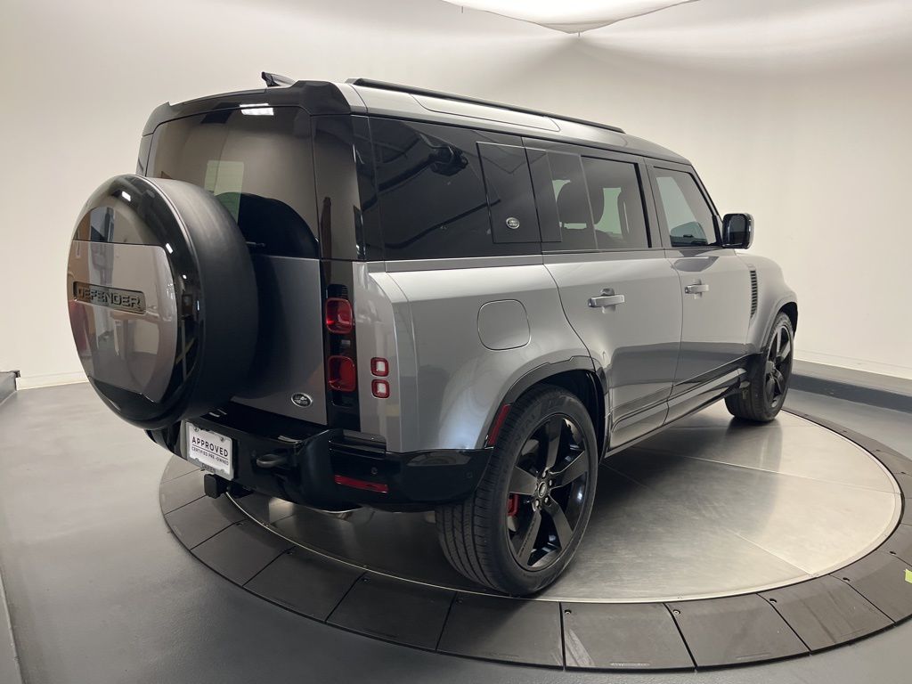 Thumbnail: 2023 Land Rover Defender - 5