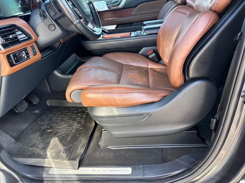 Used Car 2024 Lincoln Navigator  Reserve For Sale Under $80,000 In Austin, Texas