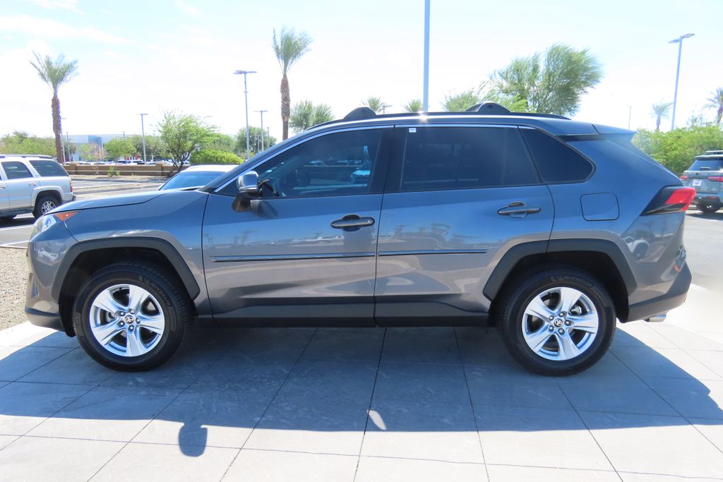 Thumbnail: 2021 Toyota RAV4 - 8