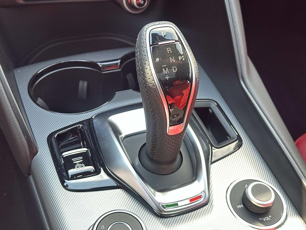 2026 Alfa Romeo Giulia Base - Photo 26