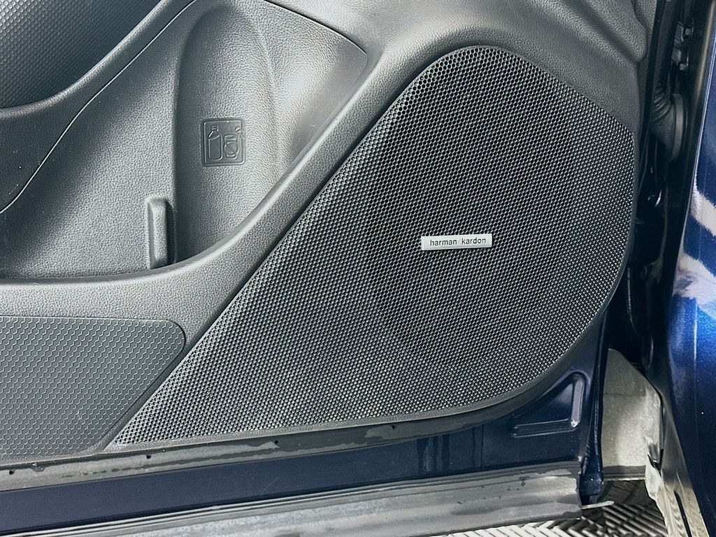 Thumbnail: 2019 Subaru Forester - 18