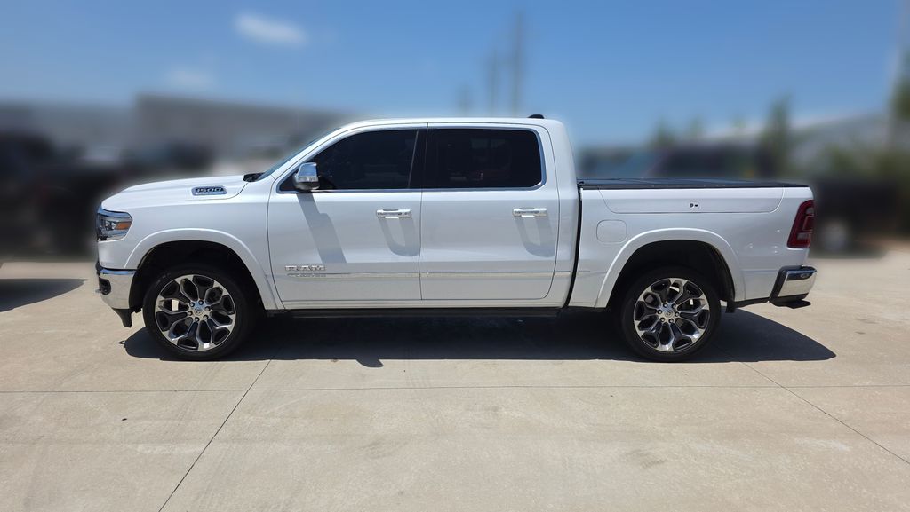 Used 2022 RAM Ram 1500 Pickup Limited with VIN 1C6SRFHT7NN306985 for sale in Kansas City