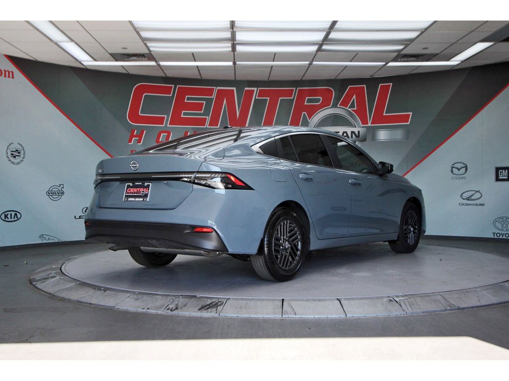 2026 Nissan Sentra SV - 4