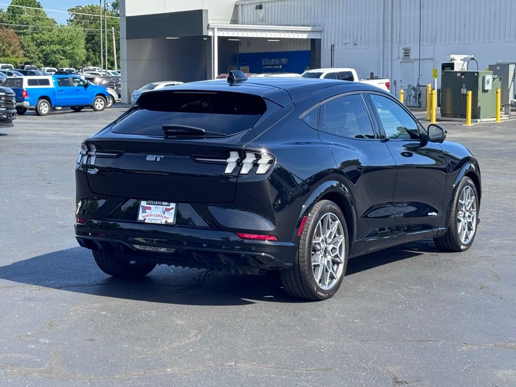 FordMustang Mach-E14