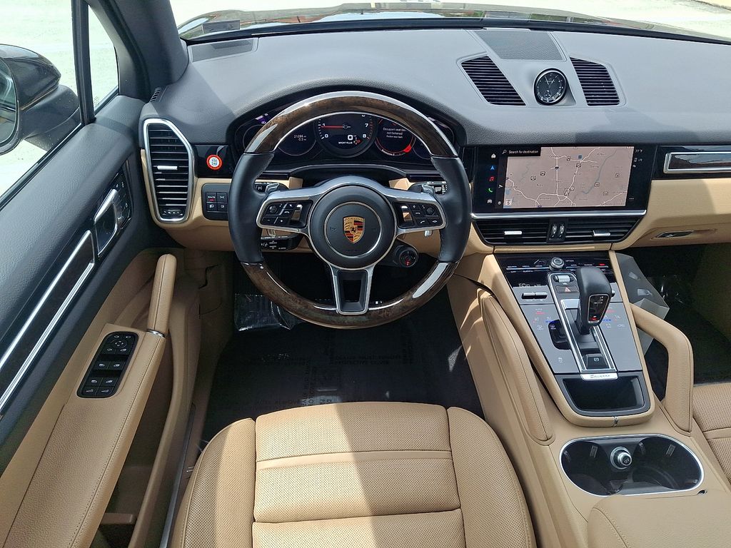 Thumbnail: 2023 Porsche Cayenne - 13