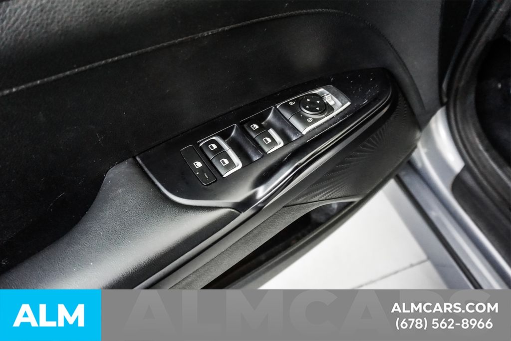 Used 2022 Silver Kia LX image 43