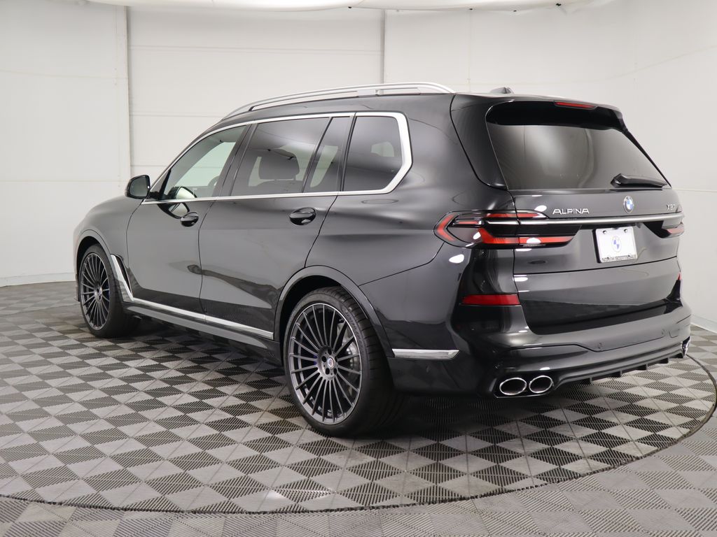 Thumbnail: 2026 BMW X7 - 7