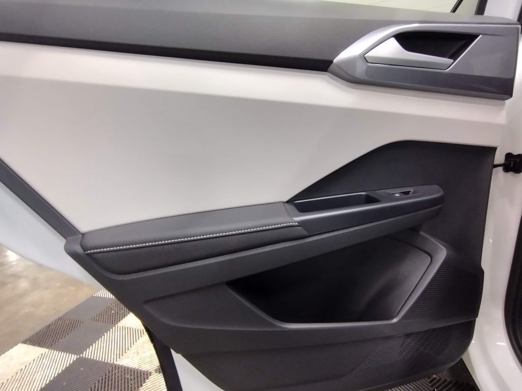 2025 Volkswagen Taos 1.5T SEL