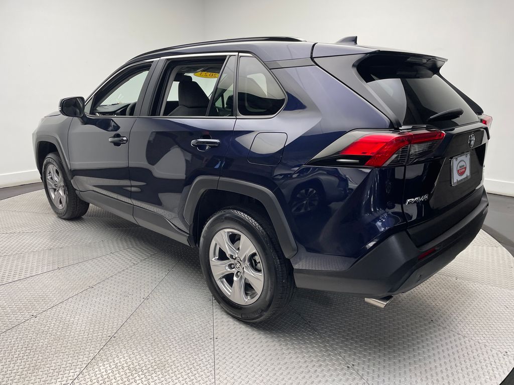 2023 Toyota RAV4 XLE 7