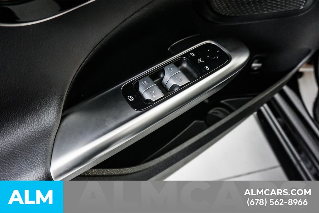 Used 2024  Mercedes-Benz C 300 image 42
