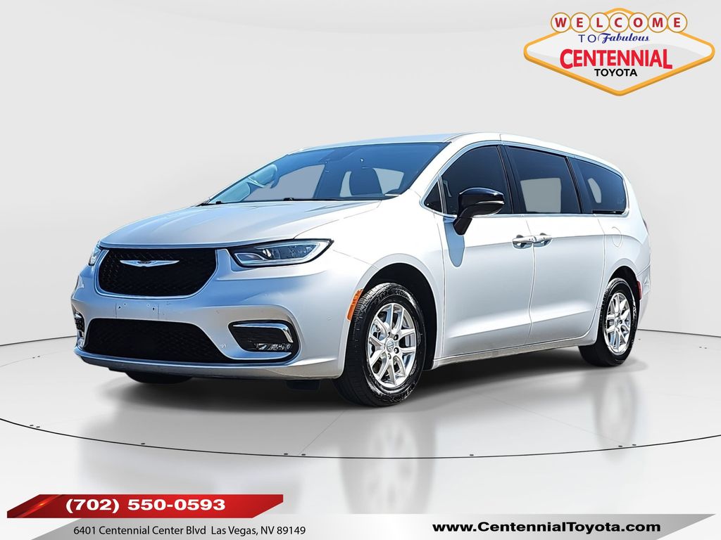 2024 Chrysler Pacifica