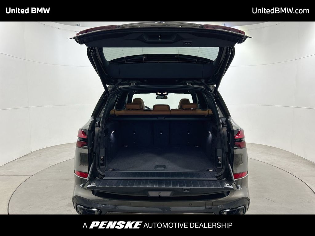 Thumbnail: 2026 BMW X5 - 22