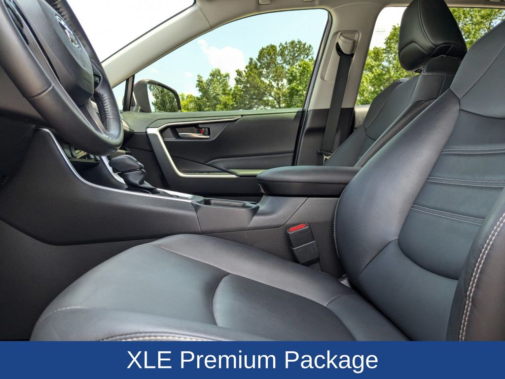 2023 Toyota RAV4 XLE Premium