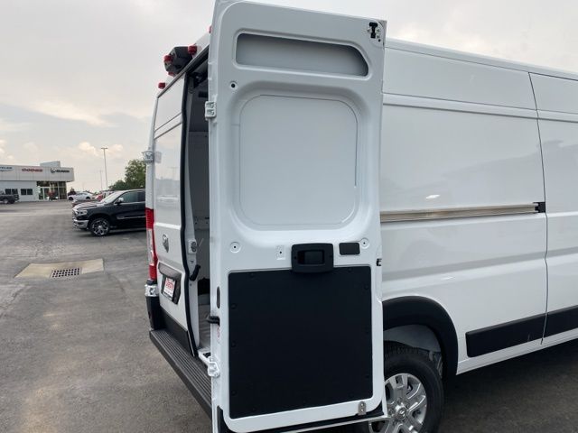 2024 Ram ProMaster 2500 High Roof 41