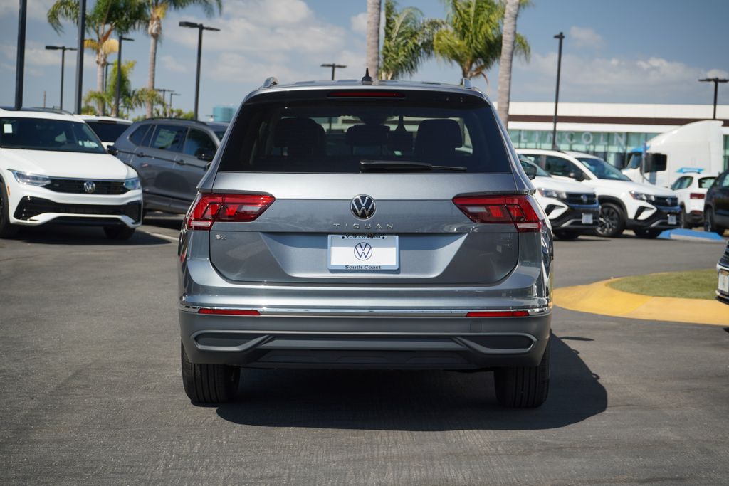 2024 Volkswagen Tiguan 2.0T SE 4