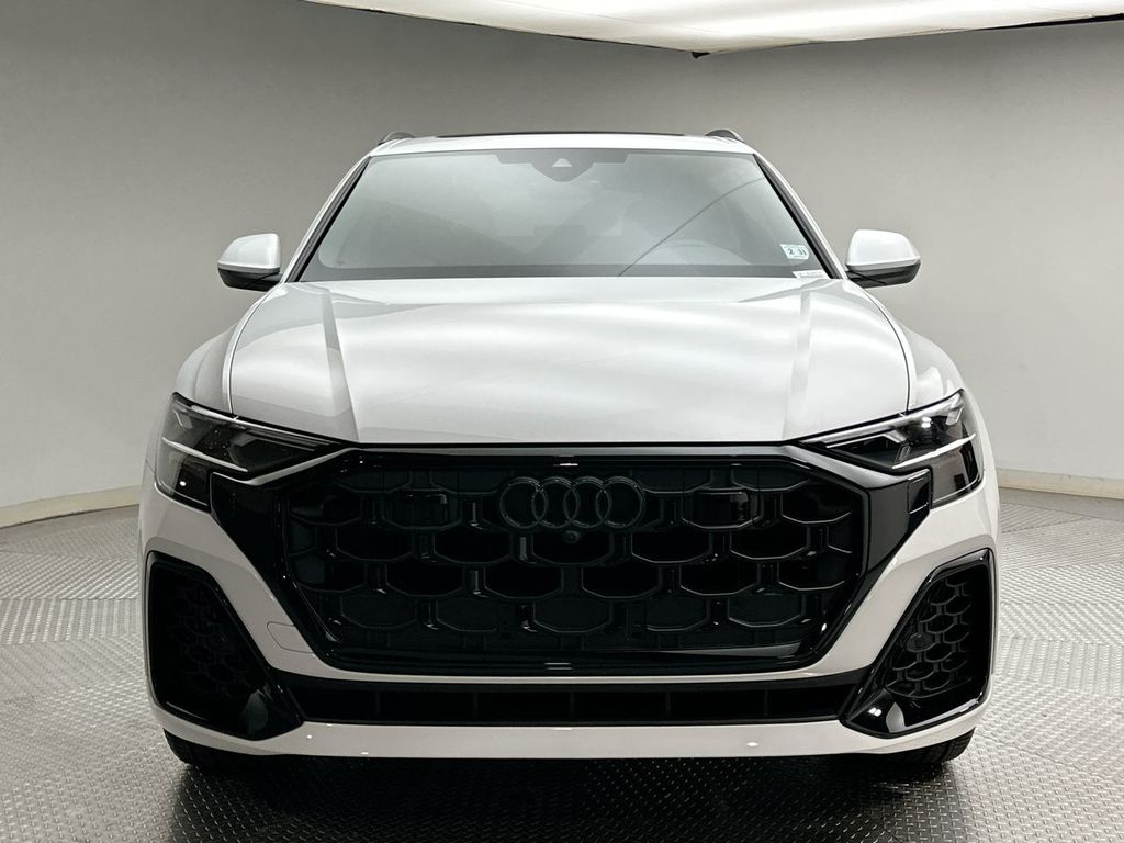 Thumbnail: 2026 Audi Q8 - 16