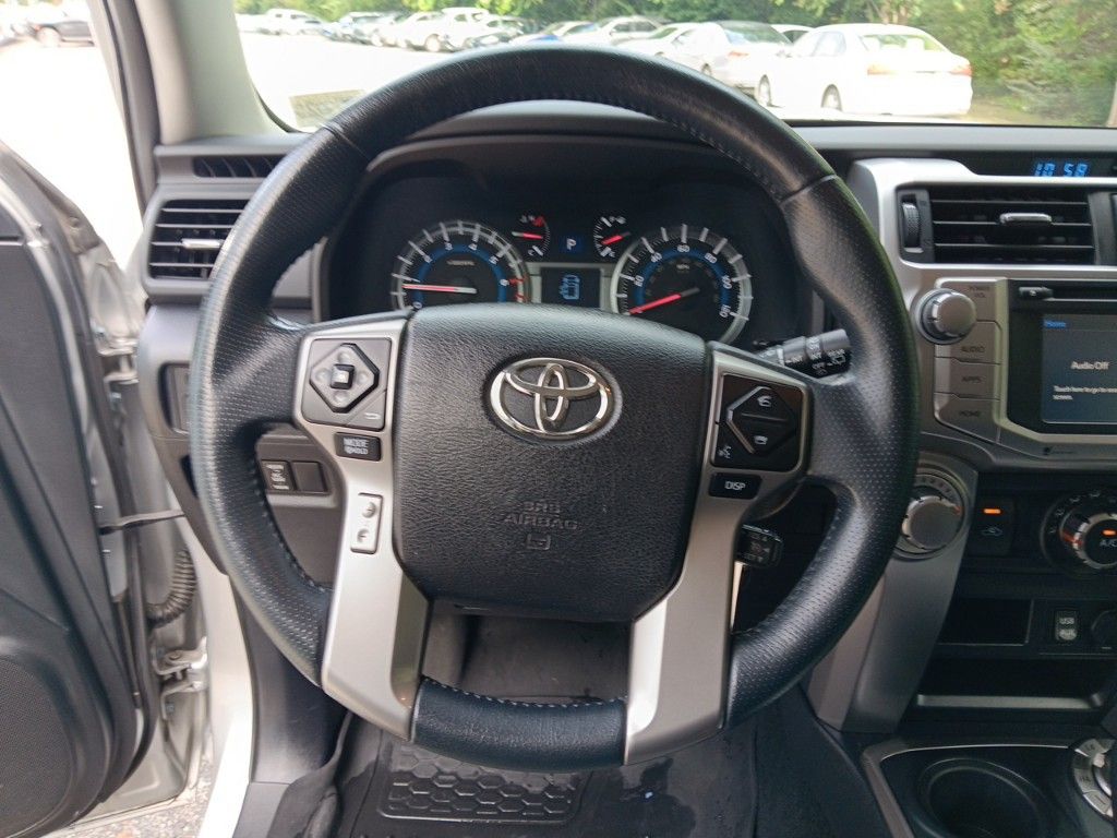 2016 Toyota 4Runner  28