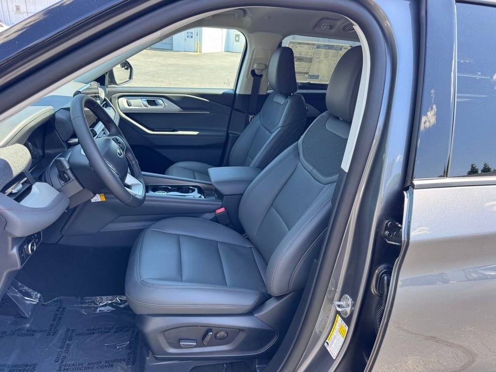 FordExplorer18