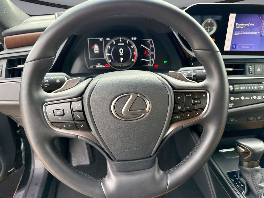 Thumbnail: 2025 Lexus ES - 21