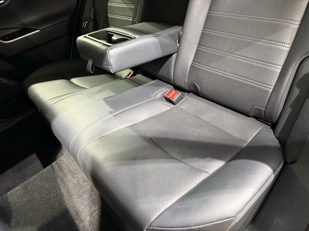 Thumbnail: 2020 Toyota RAV4 - 21