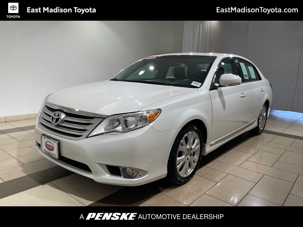 2011 Toyota Avalon Limited -
                Madison, WI