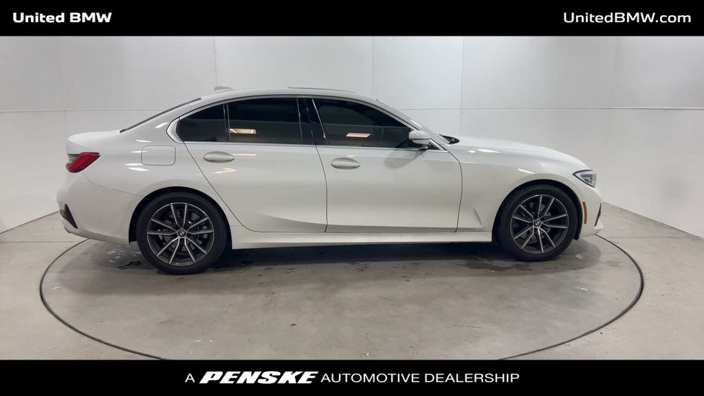 2021 BMW 3 Series 330i 9