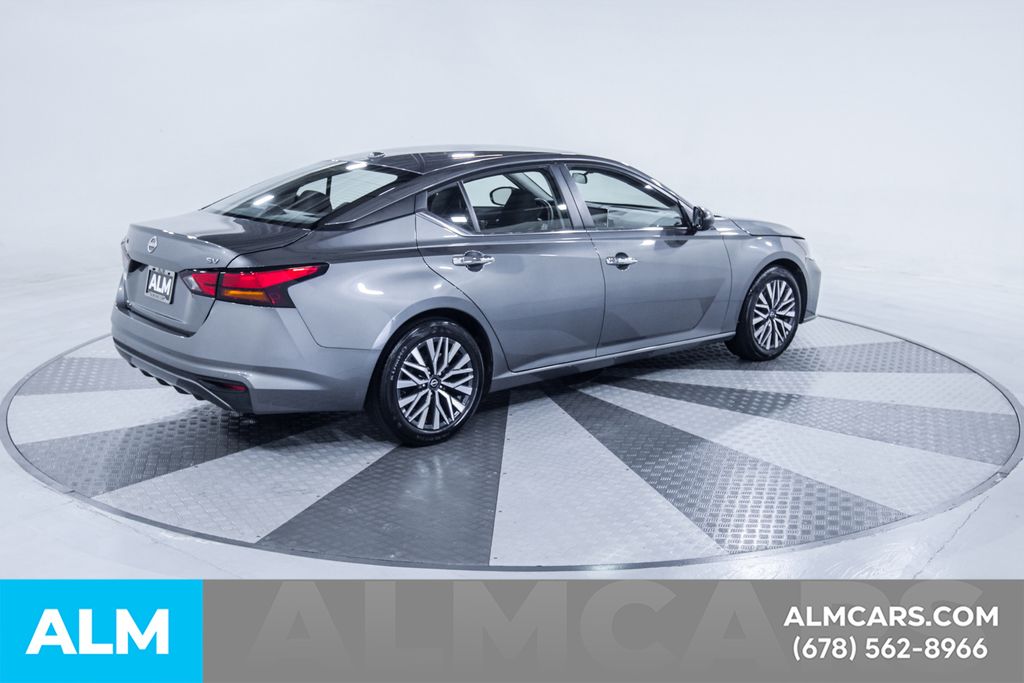 Used 2024 Gray Nissan 2.5 SV image 10