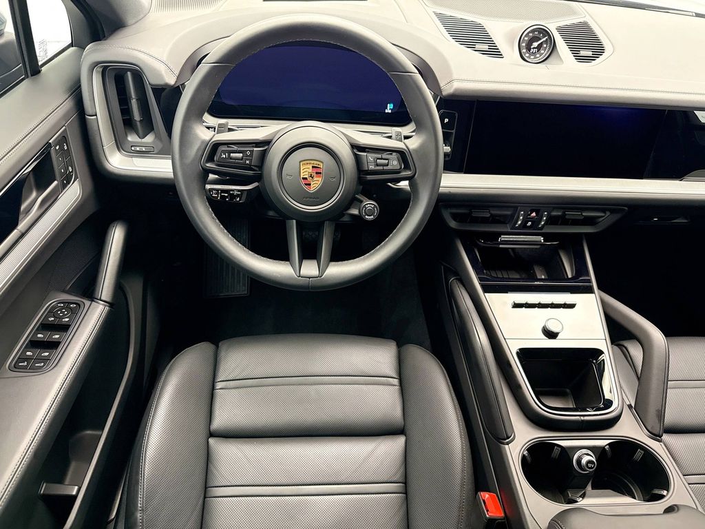 Thumbnail: 2025 Porsche  - 10