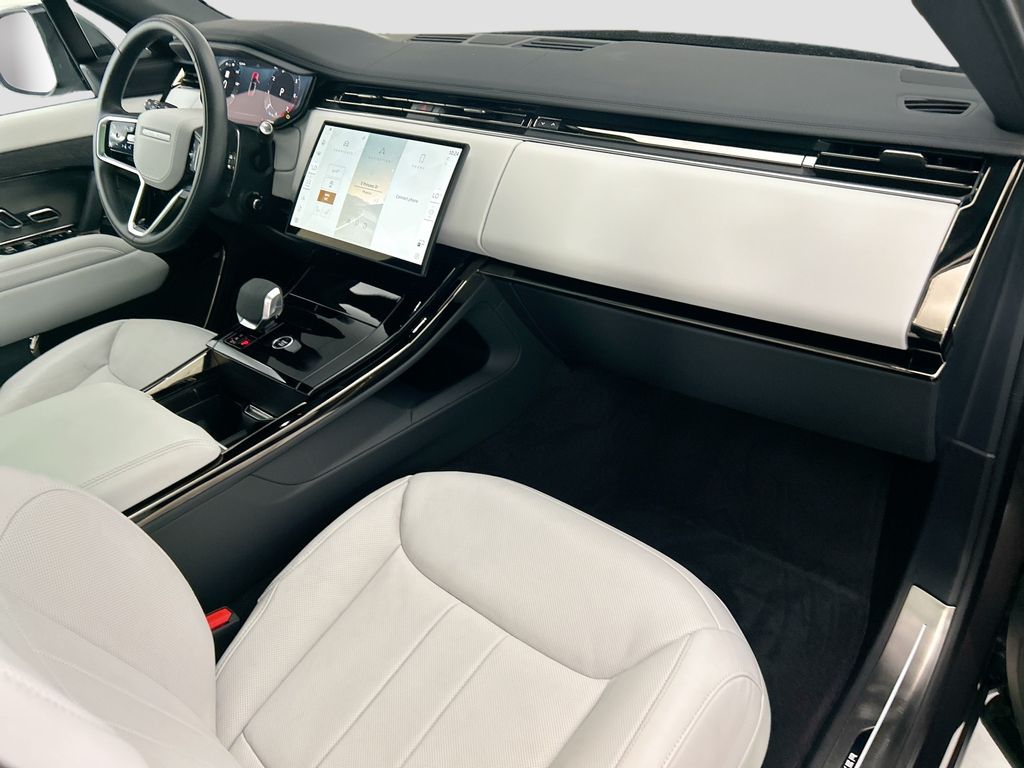 Thumbnail: 2025 Land Rover Range Rover Sport - 16