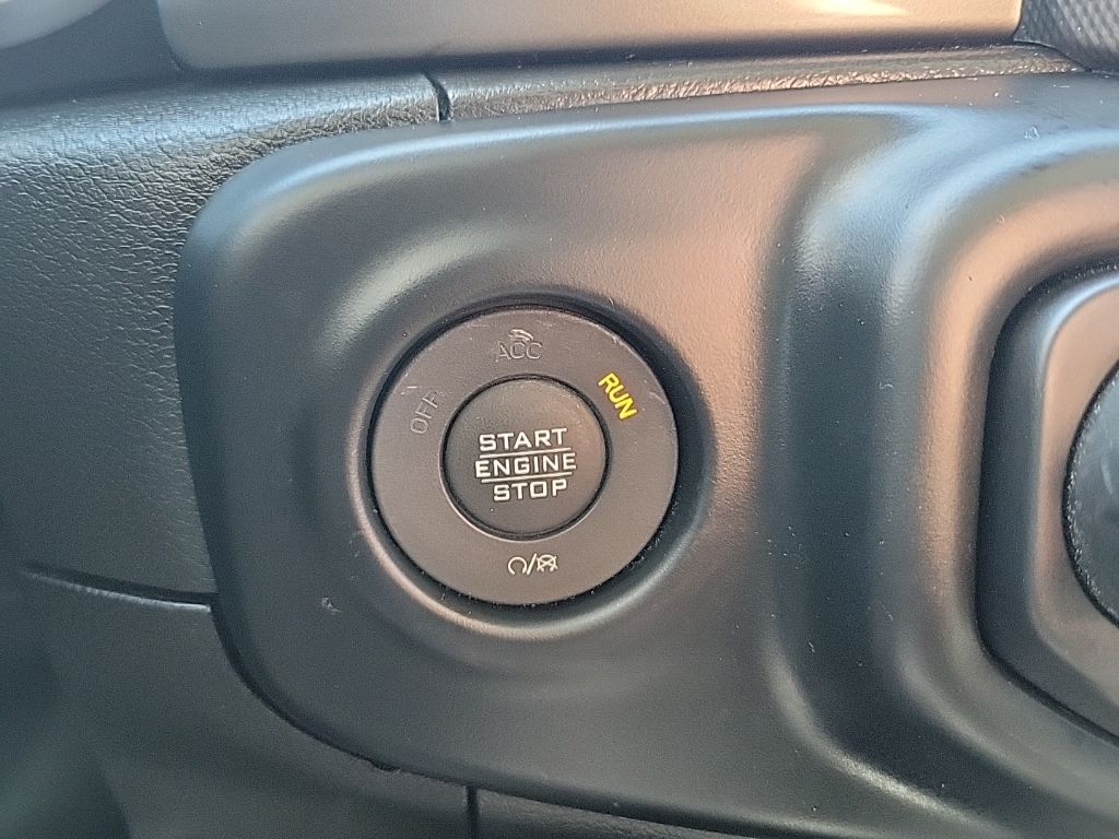 Used 2023 Jeep Wrangler SUV