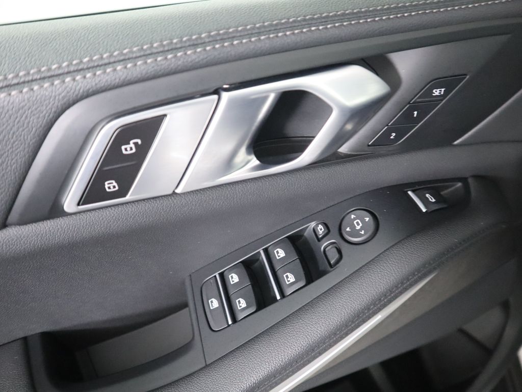 Thumbnail: 2022 BMW X5 - 24