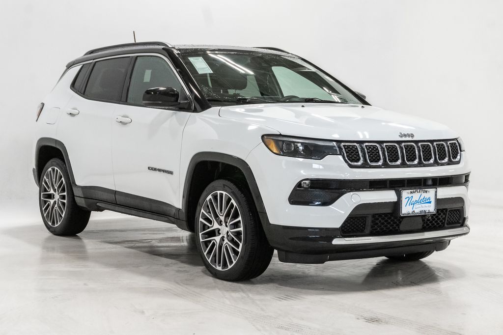 View vehicle photo 6