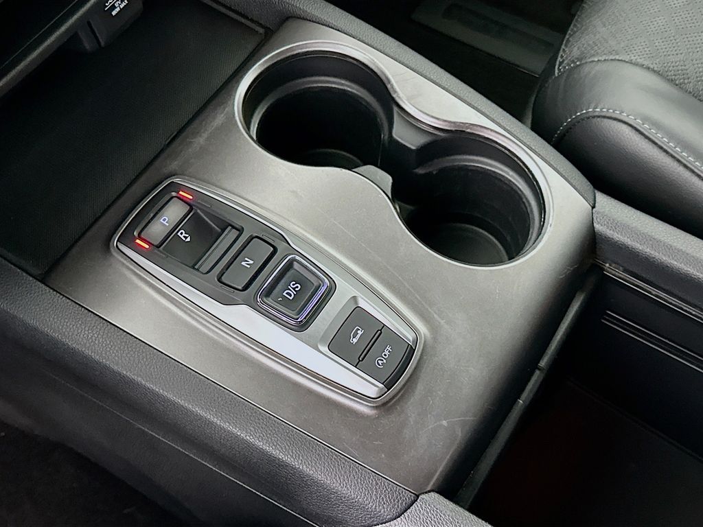 Thumbnail: 2019 Honda Passport - 16
