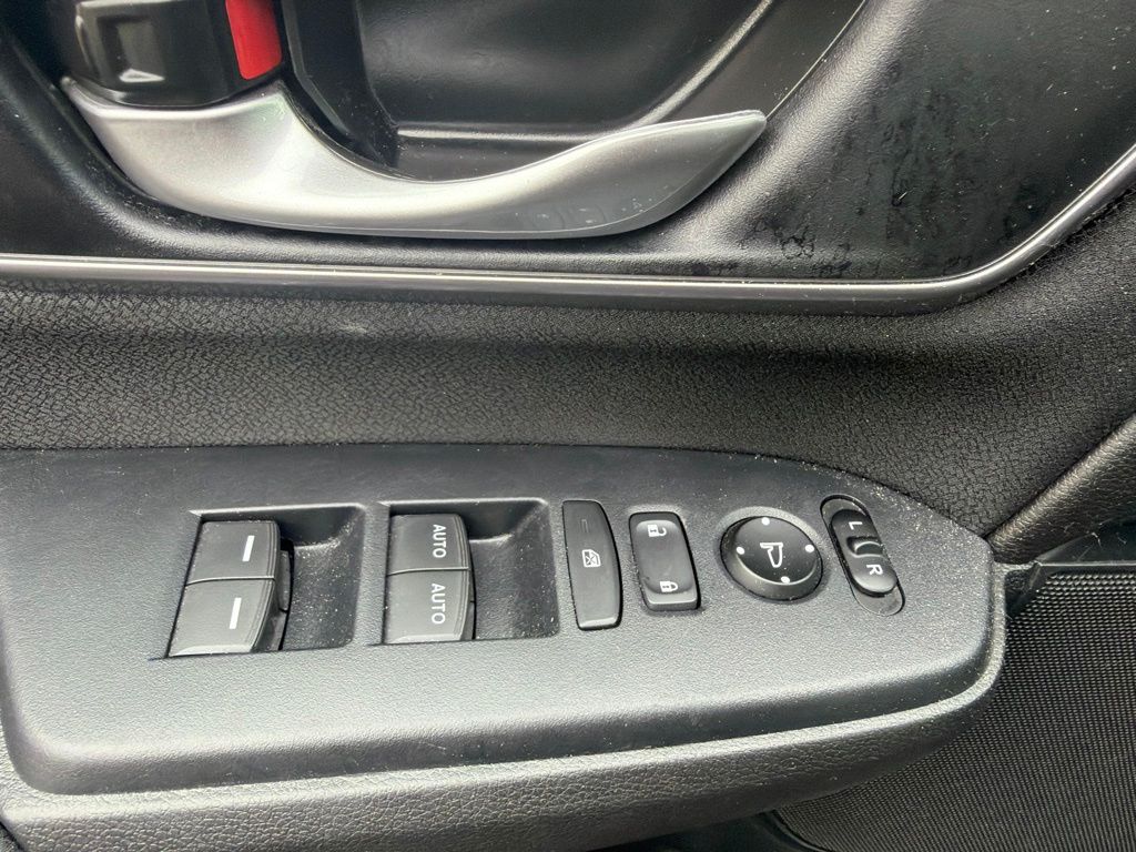 Certified Used 2021  Honda EX image 9