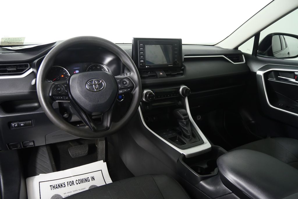 Thumbnail: 2020 Toyota RAV4 - 19