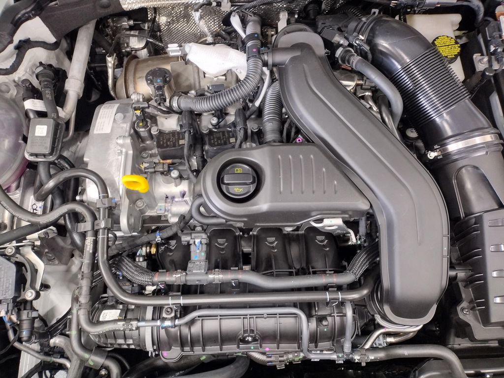 2025 Volkswagen Taos 1.5T SE