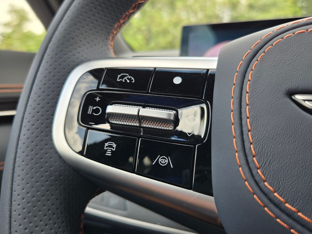 2026 Genesis Gv70 - $58,627
