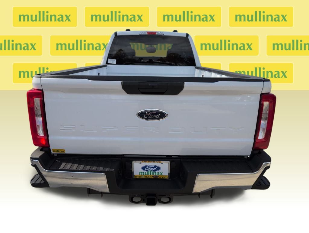 New 2026 White Ford XLT image 25