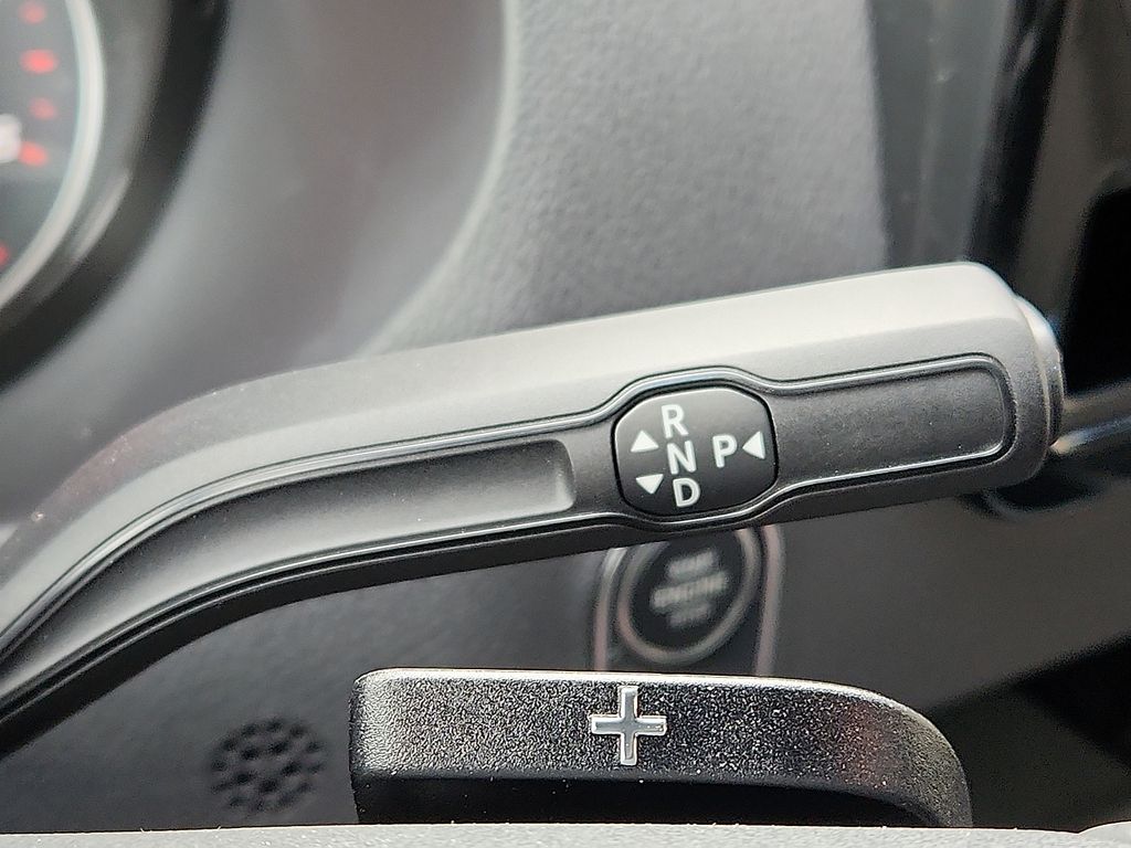 Thumbnail: 2025 Mercedes-Benz Sprinter - 10