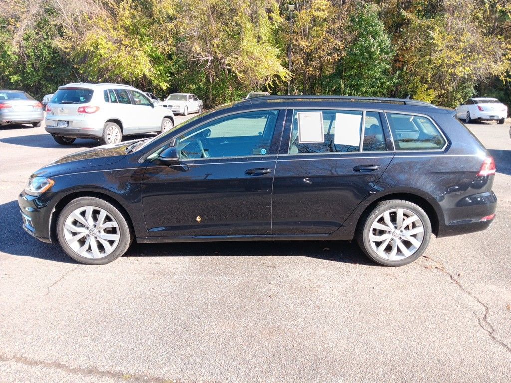 2019 Volkswagen Golf SportWagen SE 4