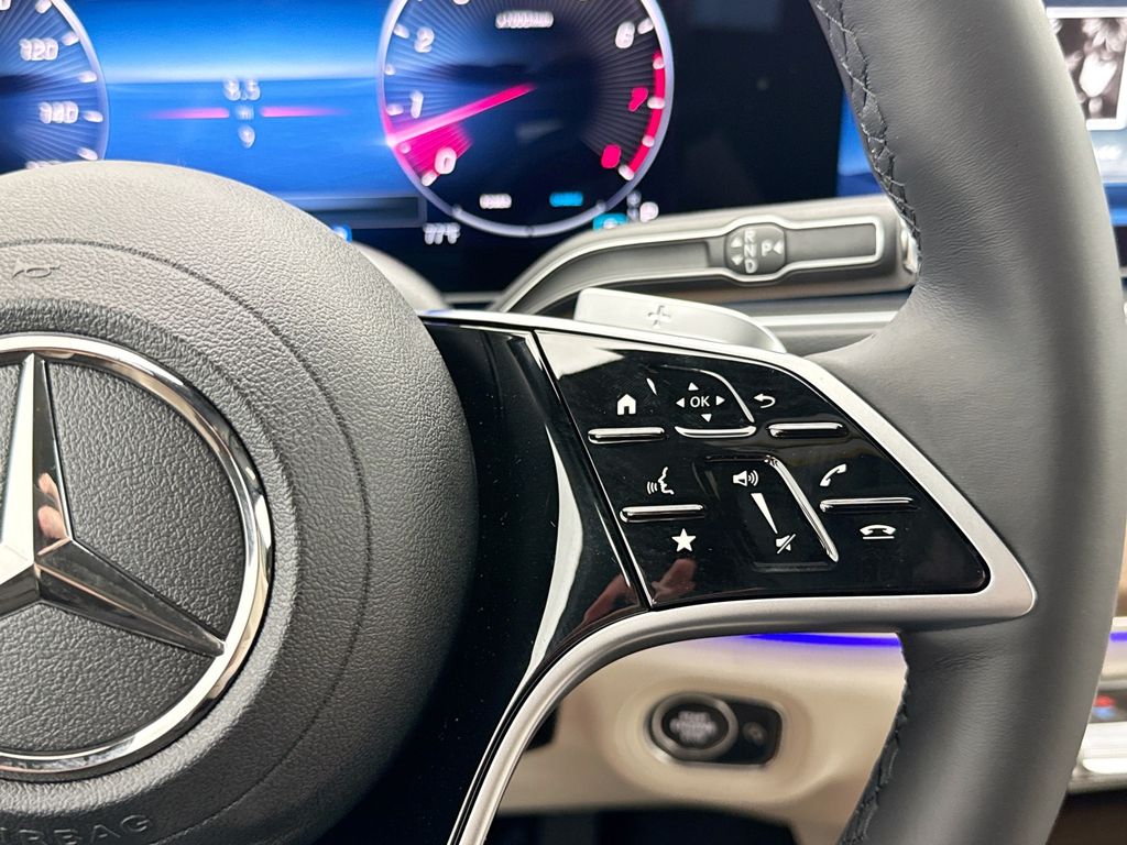 Thumbnail: 2026 Mercedes-Benz GLE - 12
