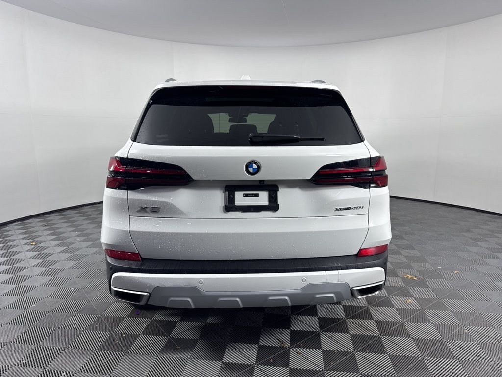 Thumbnail: 2024 BMW X5 - 6