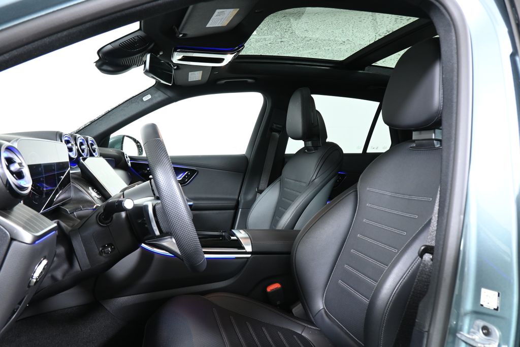 Thumbnail: 2026 Mercedes-Benz GLC - 15